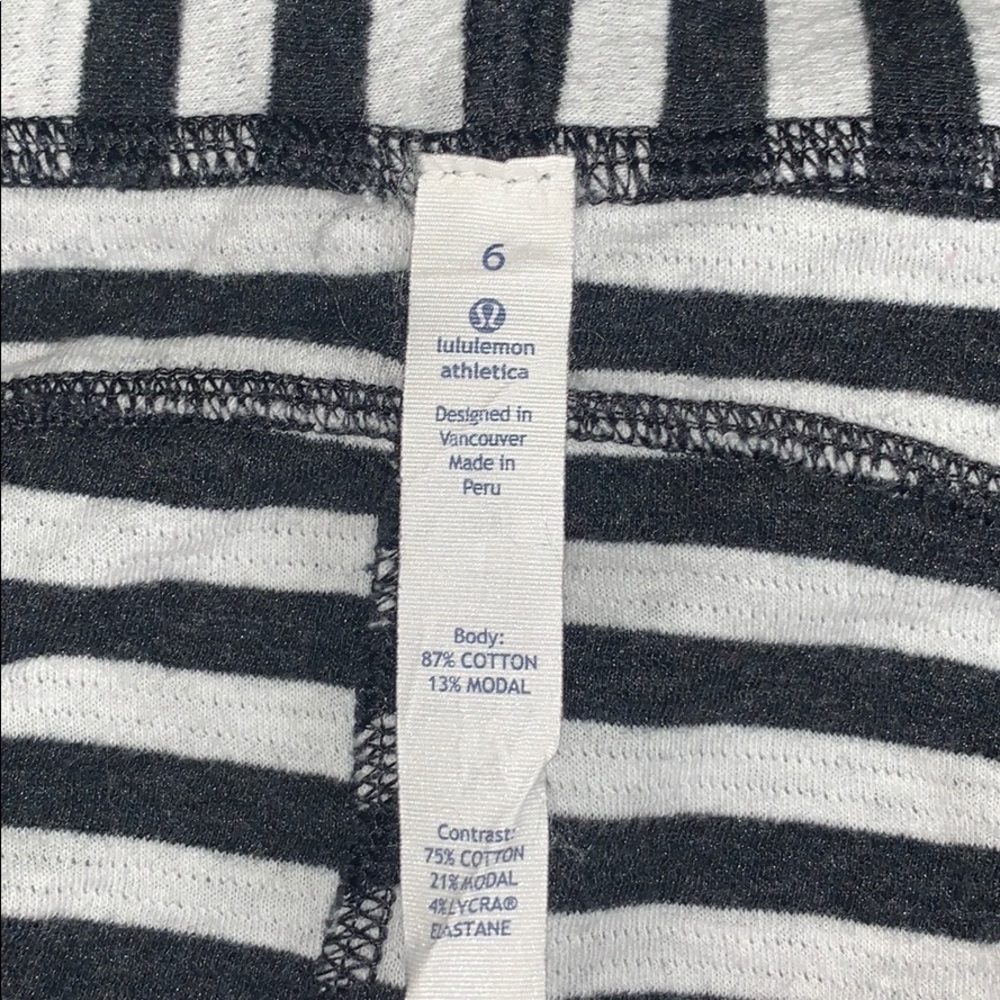 ❌sold❌Lululemon In A Cinch reversible hoodie - Picture 8 of 8